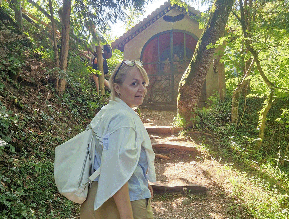 Höhlengang und Umgebung Dornach