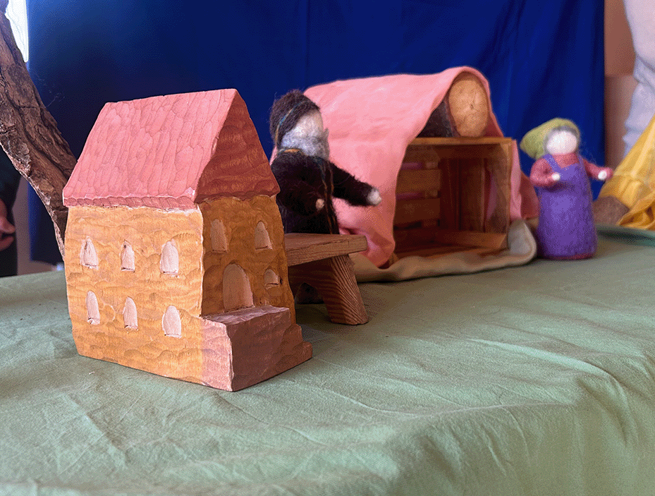 Puppenspiel im 1. Jahrsiebt