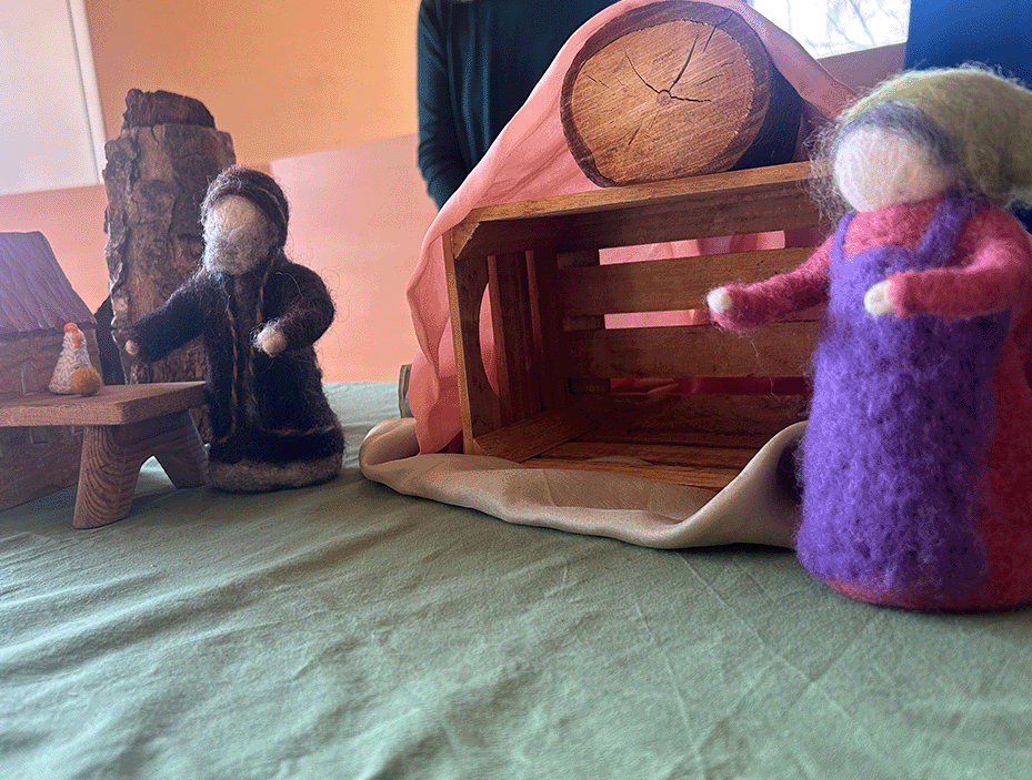 Puppenspiel im 1. Jahrsiebt